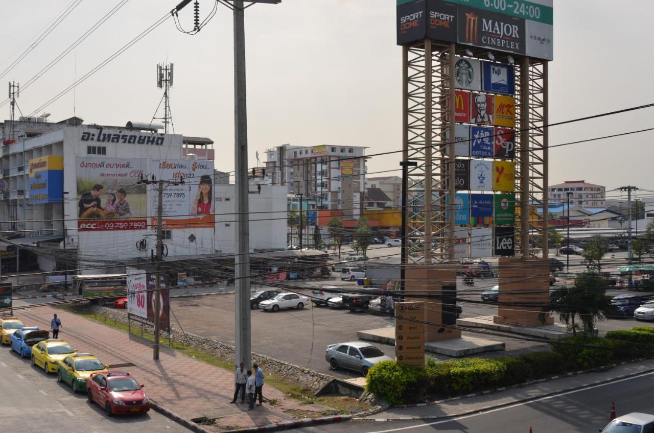 The Best Place Samut Prakan Exterior photo
